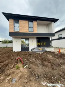 CASA INDIVIDUALA - 300m STATIE STV - 320m TEREN