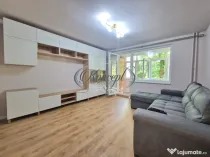 Apartament complet renovat cu garaj in zona Hotel Royal