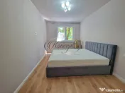 Apartament complet renovat cu garaj in zona Hotel Royal 