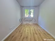 Apartament complet renovat cu garaj in zona Hotel Royal 