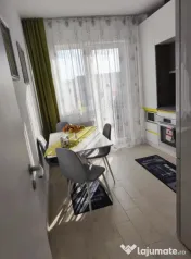 Apartament 3 camere, decomandat - zona Ghimbav 