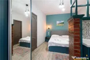 Apartament extins, trei unitati locative cu baie proprie, ce 