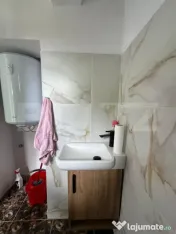 Garsonieră cu grădină proprie, la 5 minute de UMF și apr 