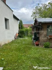 Garsonieră cu grădină proprie, la 5 minute de UMF și apr 