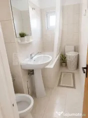 Apartament 2 camere+boxa Racadau, garaj disponibil 
