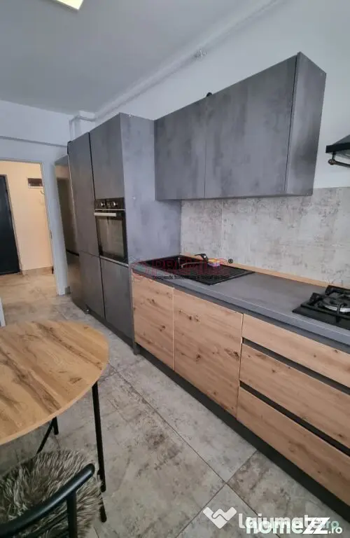 2 Camere - Loc de Parcare – Sector 4, Dealul Cucului