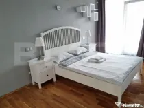 2 camere, decomandat, 55 mp, A.C., zona strazii Traian