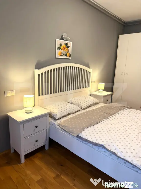 2 camere, decomandat, 55 mp, A.C., zona strazii Traian
