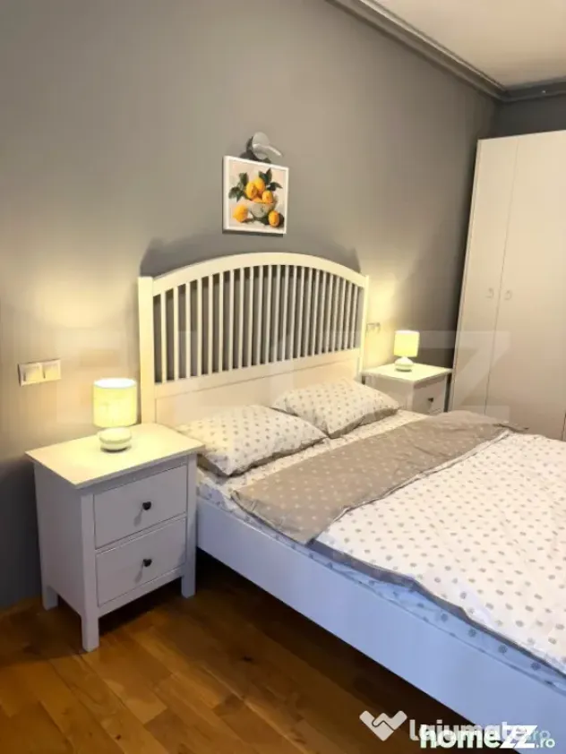 2 camere, decomandat, 55 mp, A.C., zona strazii Traian