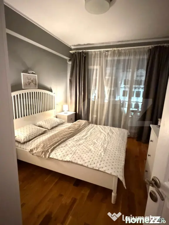2 camere, decomandat, 55 mp, A.C., zona strazii Traian