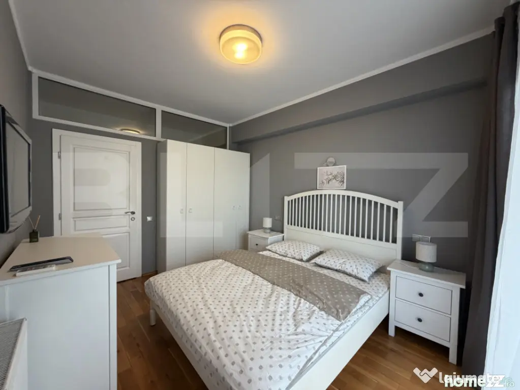 2 camere, decomandat, 55 mp, A.C., zona strazii Traian