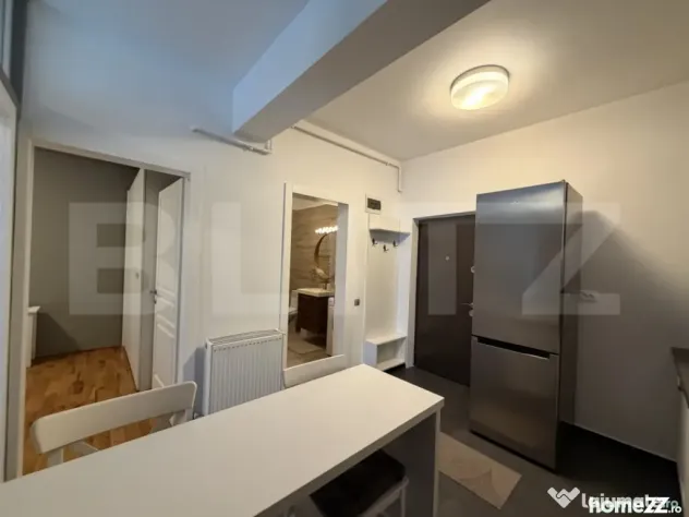 2 camere, decomandat, 55 mp, A.C., zona strazii Traian
