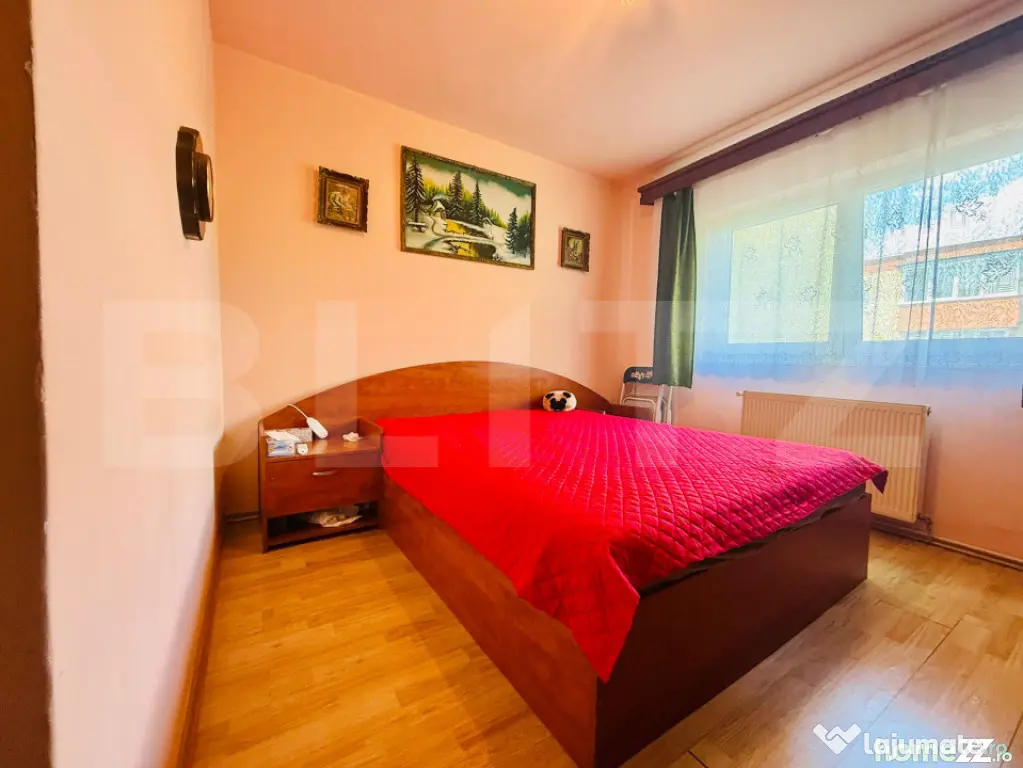 Apartament 4 camere Tractorul/ 2 bai/ 2 spatii de depozitare - Brasov (Brasov)