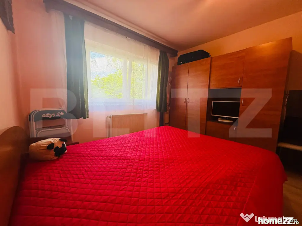 Apartament 4 camere Tractorul/ 2 bai/ 2 spatii de depozitare - Brasov (Brasov)