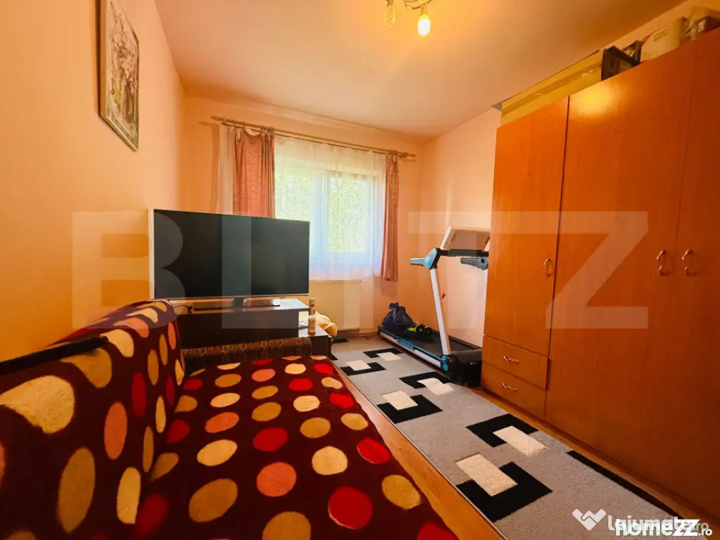 Apartament 4 camere Tractorul/ 2 bai/ 2 spatii de depozitare - Brasov (Brasov)