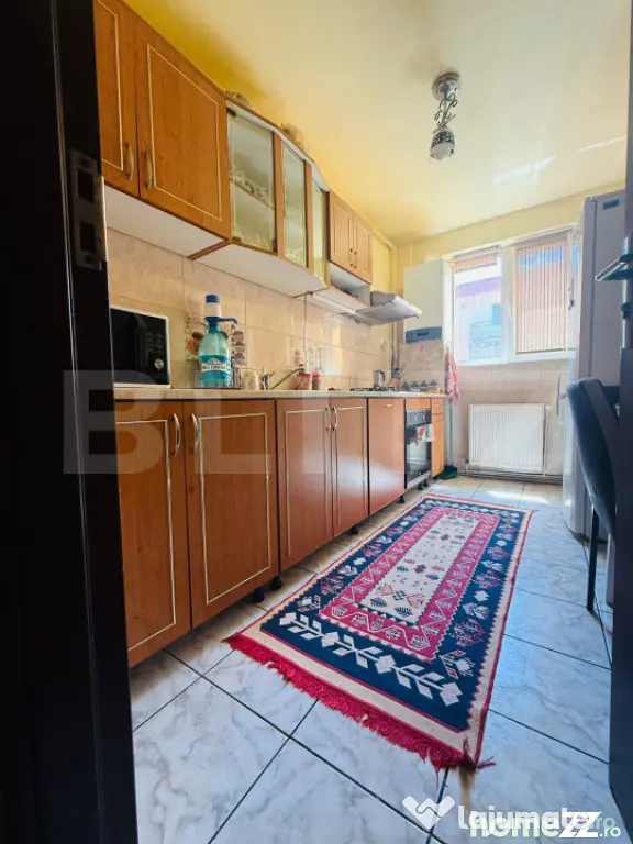 Apartament 4 camere Tractorul/ 2 bai/ 2 spatii de depozitare - Brasov (Brasov)