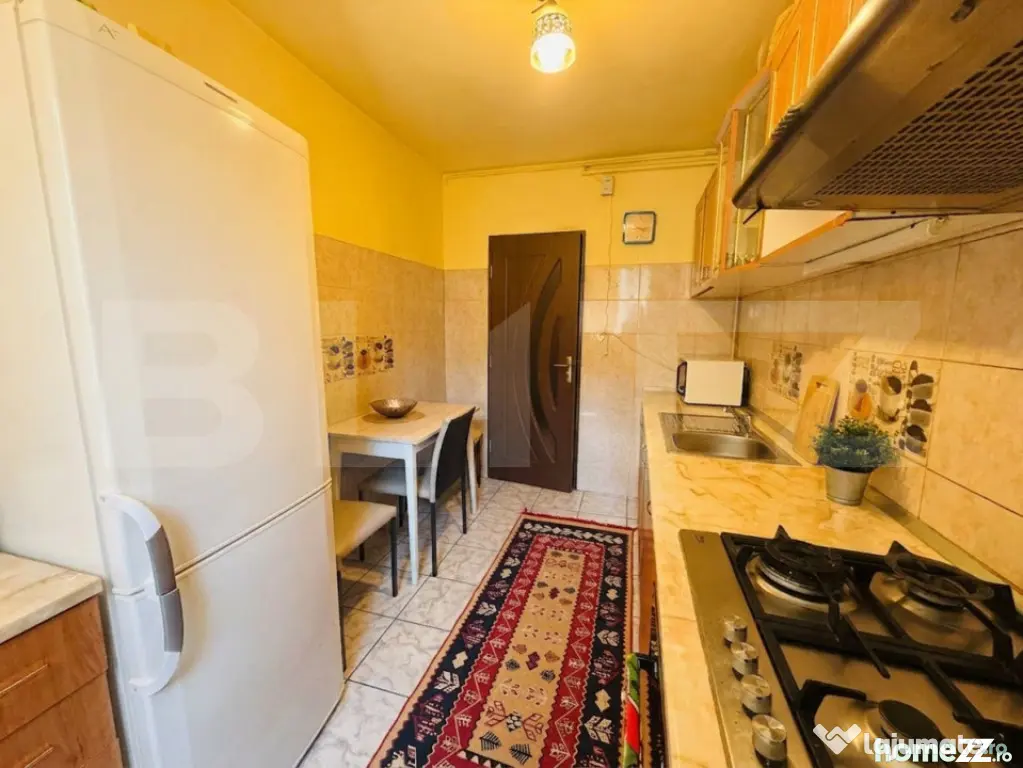 Apartament 4 camere Tractorul/ 2 bai/ 2 spatii de depozitare - Brasov (Brasov)