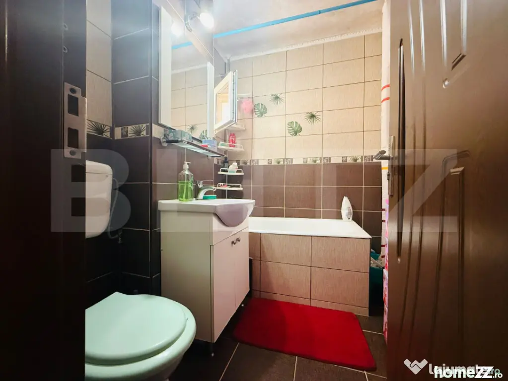 Apartament 4 camere Tractorul/ 2 bai/ 2 spatii de depozitare - Brasov (Brasov)