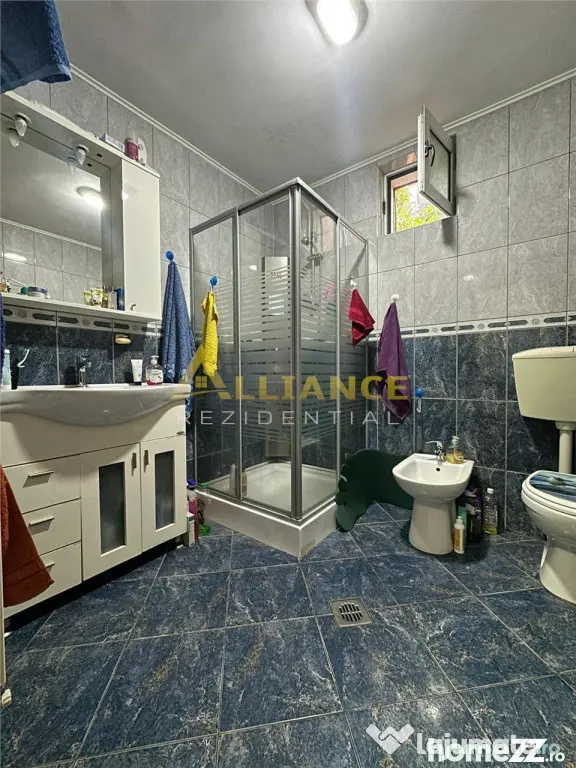 Casa 6 camere cu spatiu comercial de v#226;nzare - Soseaua L