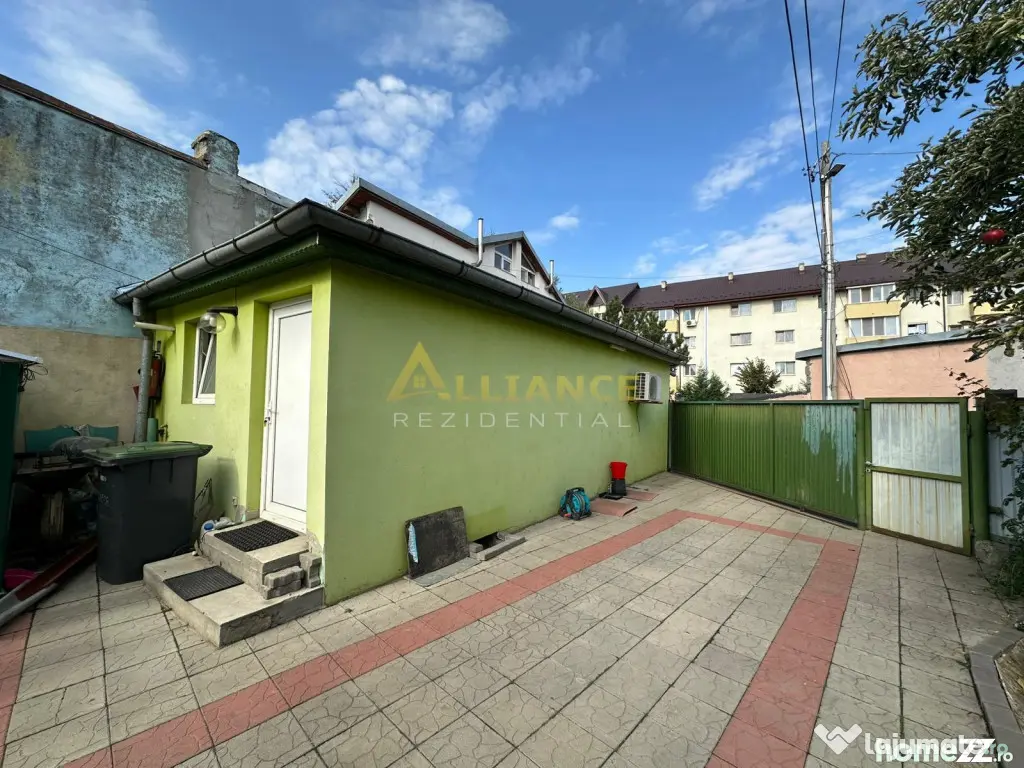Casa 6 camere cu spatiu comercial de v#226;nzare - Soseaua L