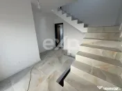 Duplex 2 etaje 4 camere 2 bucătării 2 livinguri 2 locuri p 