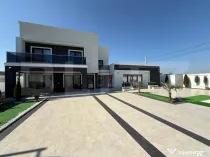 Vilă cu piscină ultrafinisată 179 mp utili, 560 mp teren,