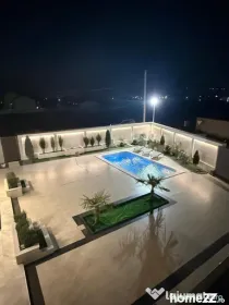 Vilă cu piscină ultrafinisată 179 mp utili, 560 mp teren,