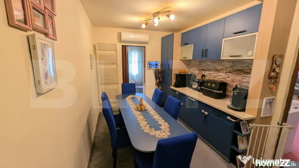 Apartament 2 camere, decomandat, etajul 2, zona Cetate