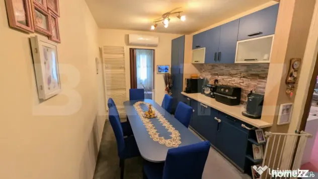 Apartament 2 camere, decomandat, etajul 2, zona Cetate