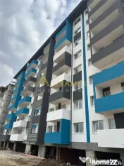 Young Residence 2 cam 60 mp la 10 min metrou 