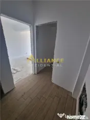 Young Residence 2 cam 60 mp la 10 min metrou 