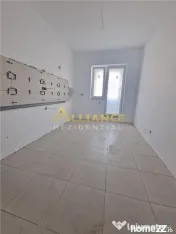 Young Residence 2 cam 60 mp la 10 min metrou 
