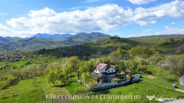 VILA SPECTACULOASA IN ZONA TURISTICA