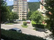 RACADAU RENOVAT 2 camere decomandat cu parcare 