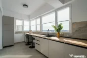 Apartament 2 camere - Vanzare - Mobilat cu Designer – D...