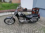 Motocicleta Suzuki Savage 650 