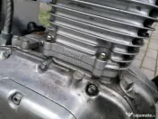 Motocicleta Suzuki Savage 650 