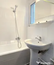 2 camere decomandate , metrou Eroii Revoluției , Pet Friend