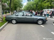 BMW 750 V12 E32 autoturism 