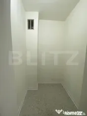 Apartament 4 camere complet renovat – 2 băi, 2 balcoane,