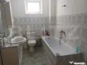 Casă cu 9 camere, mobilată și utilată, 396 mp, Suceava 