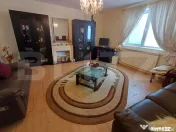 Casă cu 9 camere, mobilată și utilată, 396 mp, Suceava 