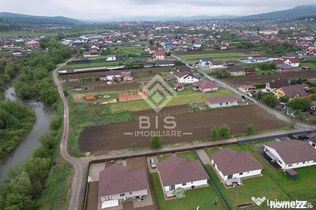 Teren Intravilan 1000 mp - str Bistritei - Unirea