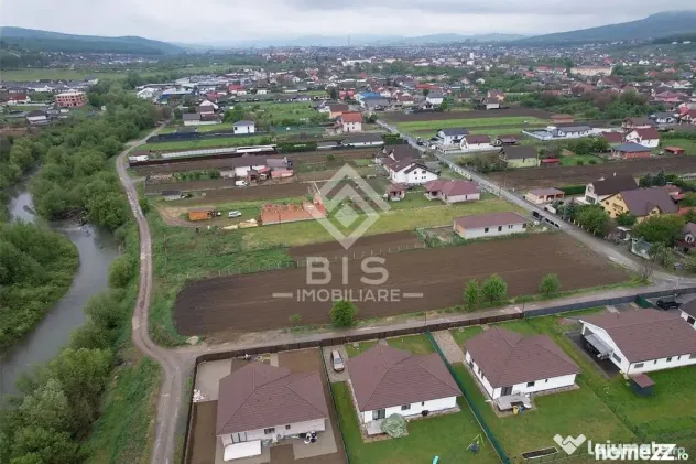 Teren Intravilan 1000 mp - str Bistritei - Unirea
