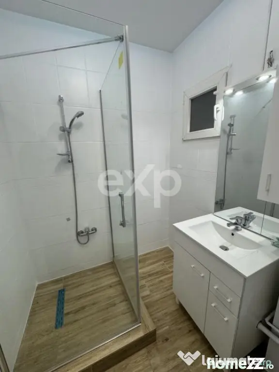 Apartament 3 camere Calea Grivitei | Metrou la scara | Etaj
