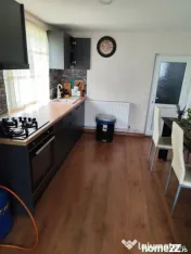 Casă renovată complet, 1800 mp teren, zonă liniștită î 