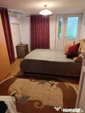 Casă renovată complet, 1800 mp teren, zonă liniștită î 