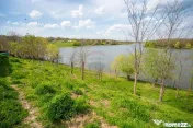 Vilă pe malul lacului, 3.000 mp, 4 corpuri, Piscină, te... 