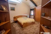 Vilă pe malul lacului, 3.000 mp, 4 corpuri, Piscină, te... 