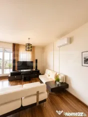 Penthouse exclusivist cu terasă panoramică de 34 mp în Bu 